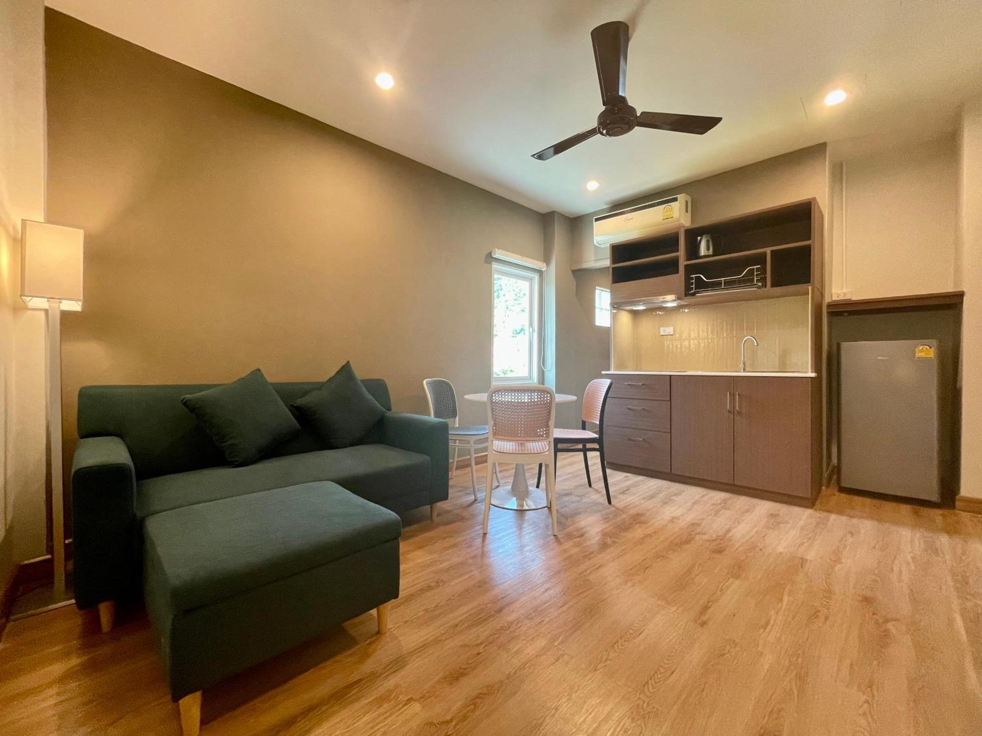 Room Actually Service Apartment Karon المظهر الخارجي الصورة