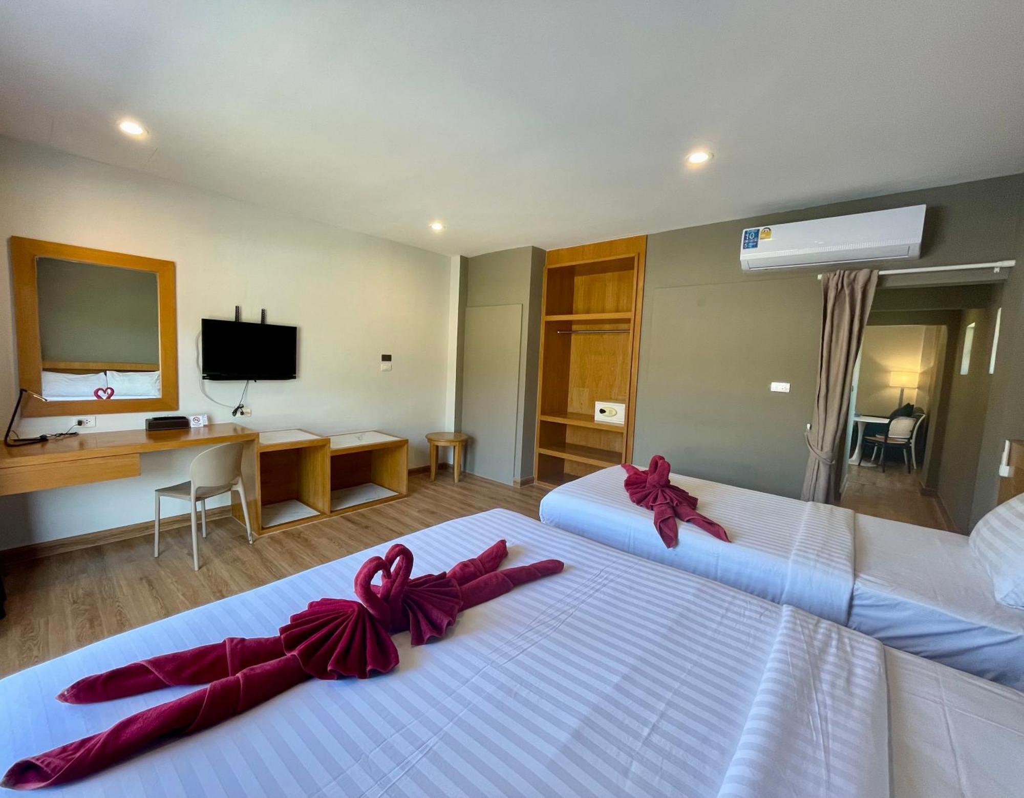 Room Actually Service Apartment Karon المظهر الخارجي الصورة